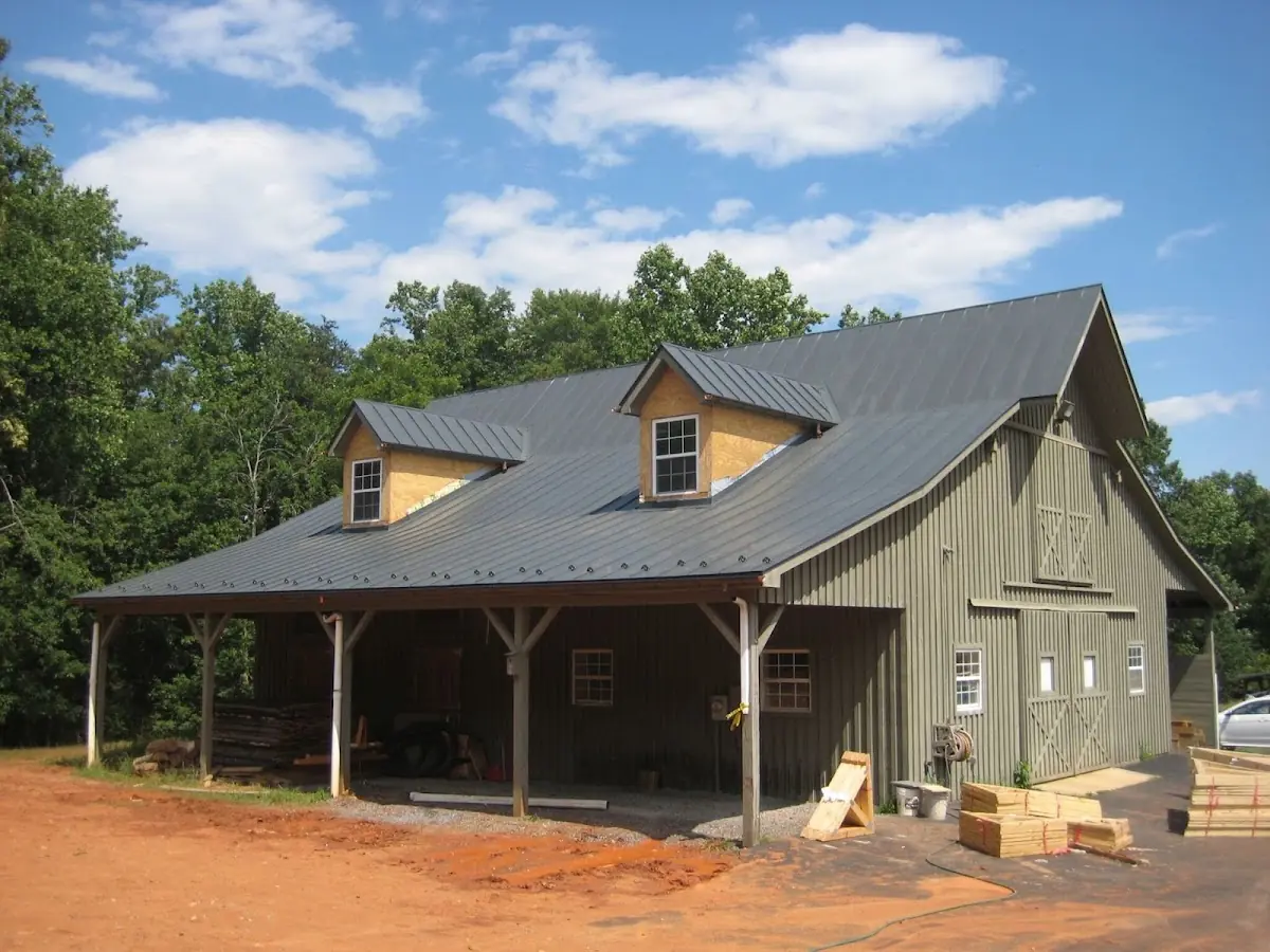 Expert Emergency Roof Leak Repair workmanship in Lumberton
